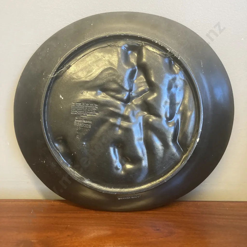 Rare 1950s Bossons Pottery England Chalkware Wall Plate - First Nations Aboriginal Gunyah Group, 28 x 31.5cm Image 1++