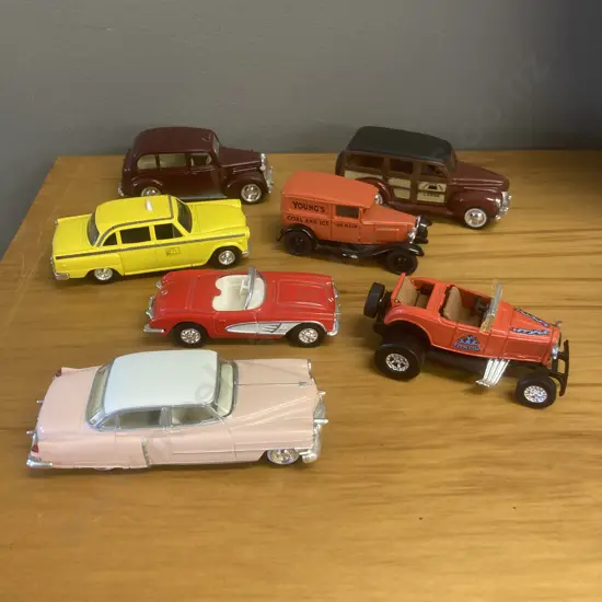 ERTL 1/43 Diecast Models x 7