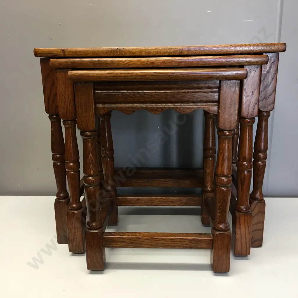Oak Nest of 3 Tables, H45 W51 D34cm Image 1++
