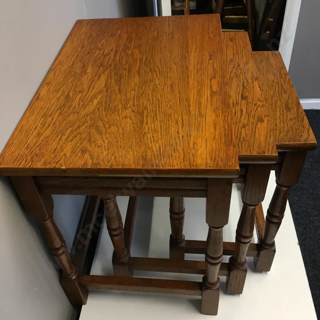 Oak Nest of 3 Tables, H45 W51 D34cm Image 1++
