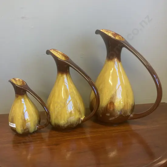 Vintage Blue Mountain Pottery Harvest Gold Glaze Set Of 3 Graduated Pottery Jugs, H19 to 33cm