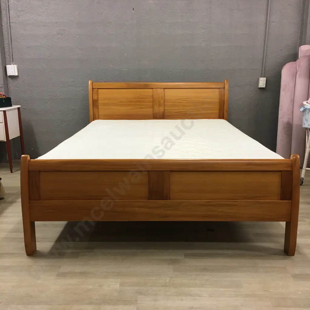 Danske Mobler Queen Size Bed - Solid Rimu Flexislat Bed Frame With a Sleepmaker Duracoil Capri Mattress Image 1++