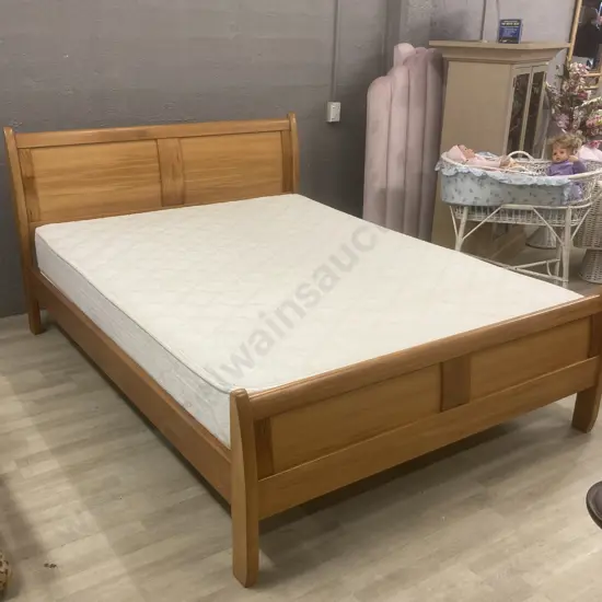 Danske Mobler Queen Size Bed - Solid Rimu Flexislat Bed Frame With a Sleepmaker Duracoil Capri Mattress