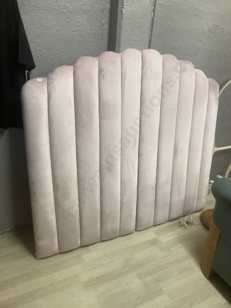 Velvet Pink Bedhead, 2Pce 140 x 153cm Image 1++