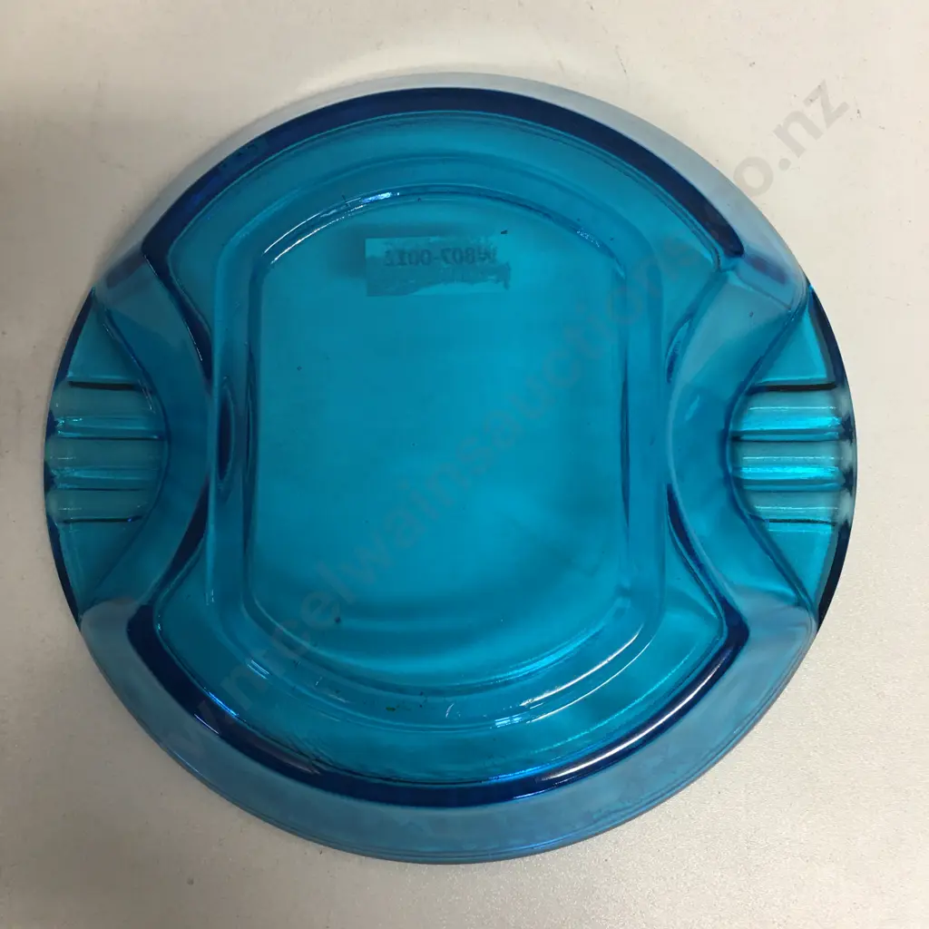 Vintage Rare Collectable MacLeay Duff Scotch Whiskey Pressed Blue Glass Ashtray Dia18cm Image 1++
