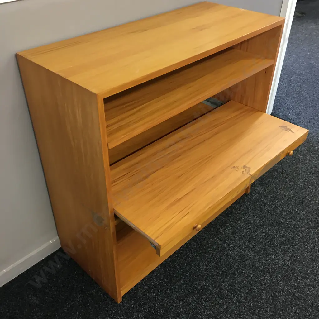 Danske Mobler Rimu Effect Shelf Unit / Bookcase With LP Storage, H87 W89 D38cm Image 1++