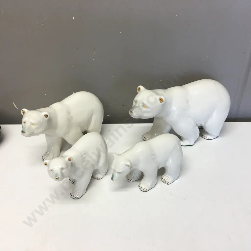 Ceramic Polar Bears With Gold Detail  Image 1++