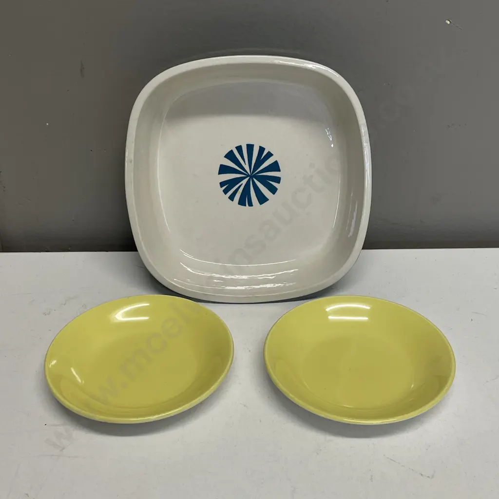 Crown Lynn NZ Bowl with two yellow colour glaze dishes Image 1++