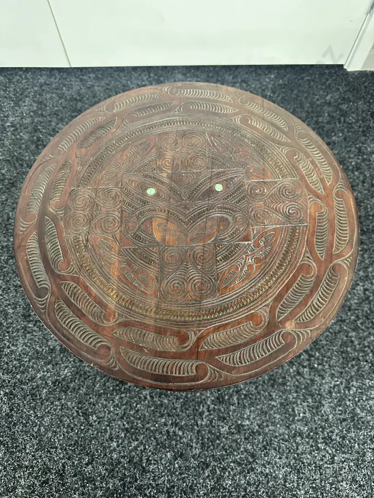 Retro Vintage Round Occasional Table. Native New Zealand Carved, Tri Legged With Paua Inlay, 40 x 40cm Image 1++