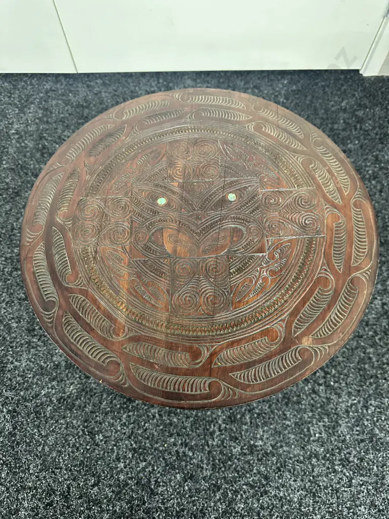 Retro Vintage Round Occasional Table. Native New Zealand Carved, Tri Legged With Paua Inlay, 40 x 40cm Image 1++