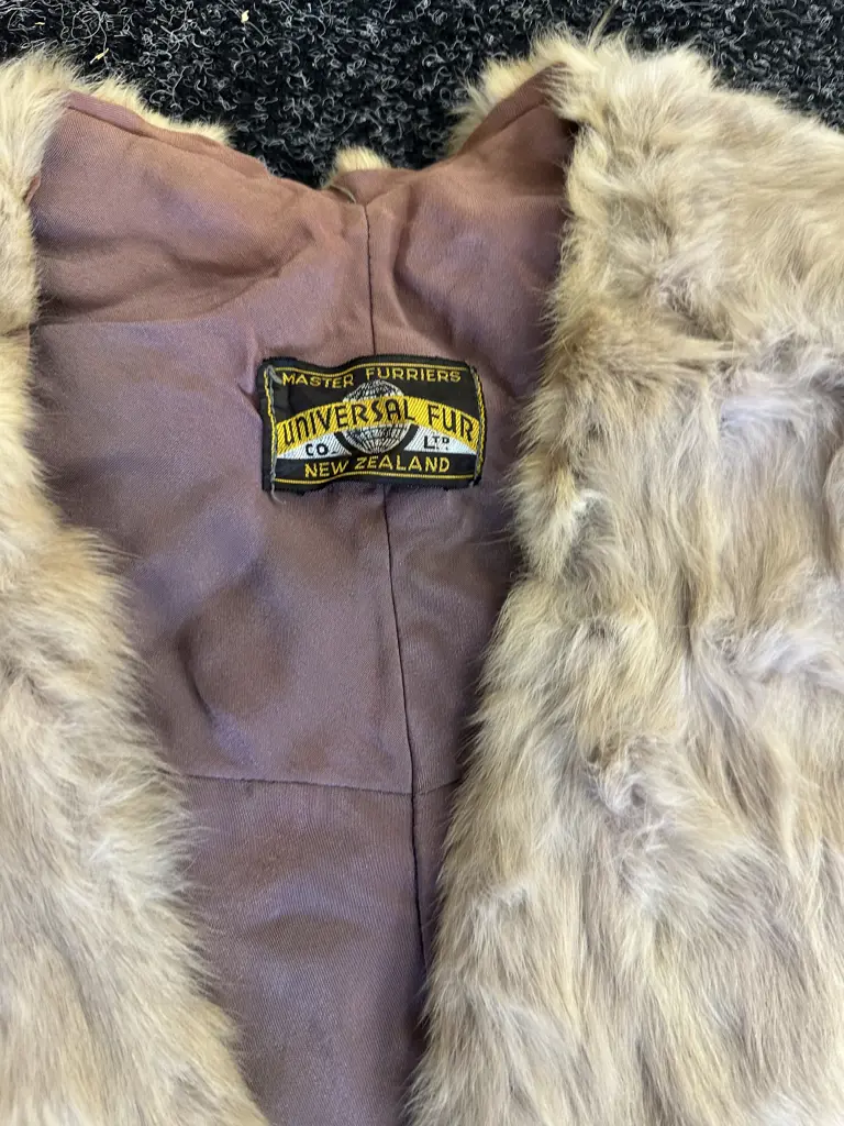 Vintage Fur Stole New Zealand Master Furriers Universal Fur With Ferret Fur Accessories Image 1++