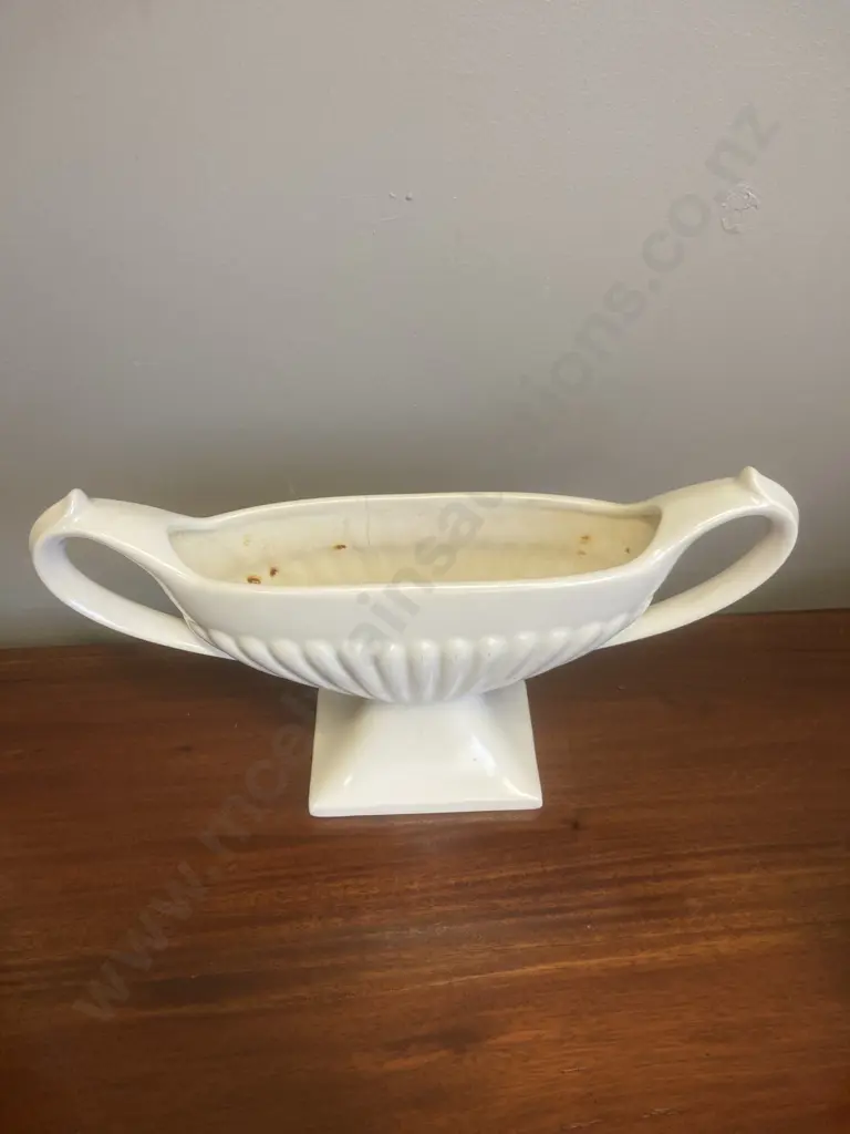 1930s Art Deco Dee Gee Twin Handled Stoneware Mantle Vase (af) And a Shorter & Son White Trough Vase 694 L/S Image 1++