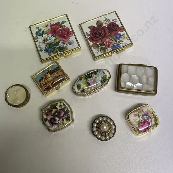 Assortment of Vintage Powder and Pill Boxes