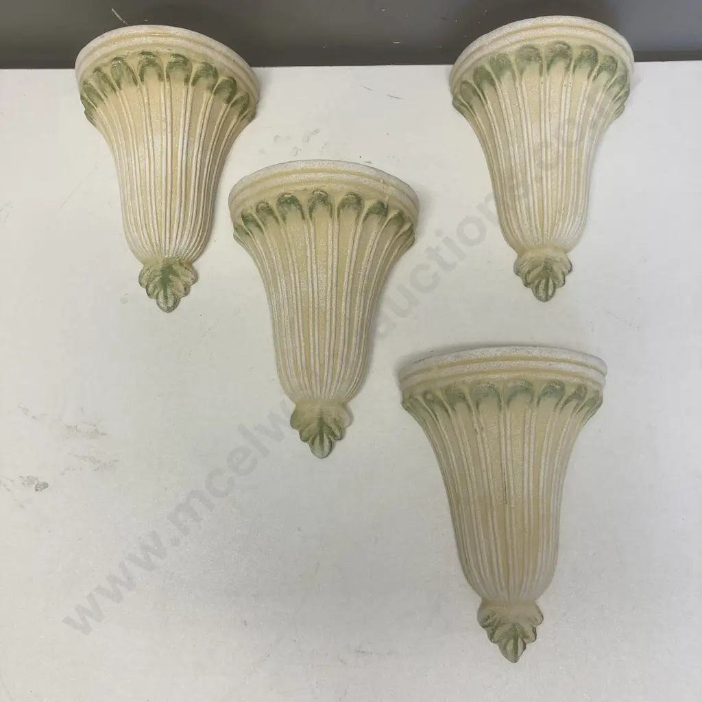 Set of 4 Vintage Ceramic Wall Pockets, 13 x 17cm Image 1++
