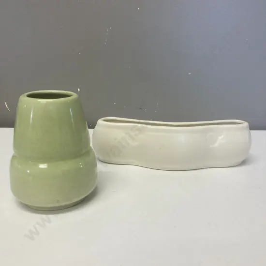Crown Lynn Waisted Vase Numbered 86 On Base & Small Cream Beswick Trough Vase