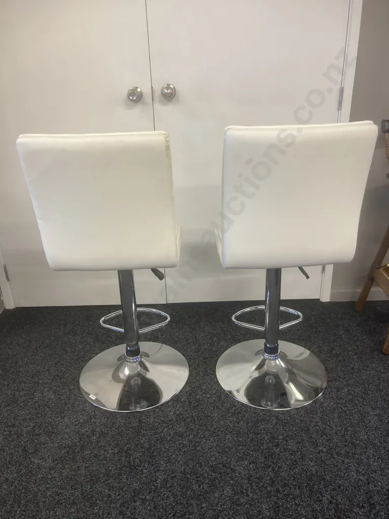 Pair of Cream PU Leather Highback Swivel Gaslift Pedestal Barstools Image 1++