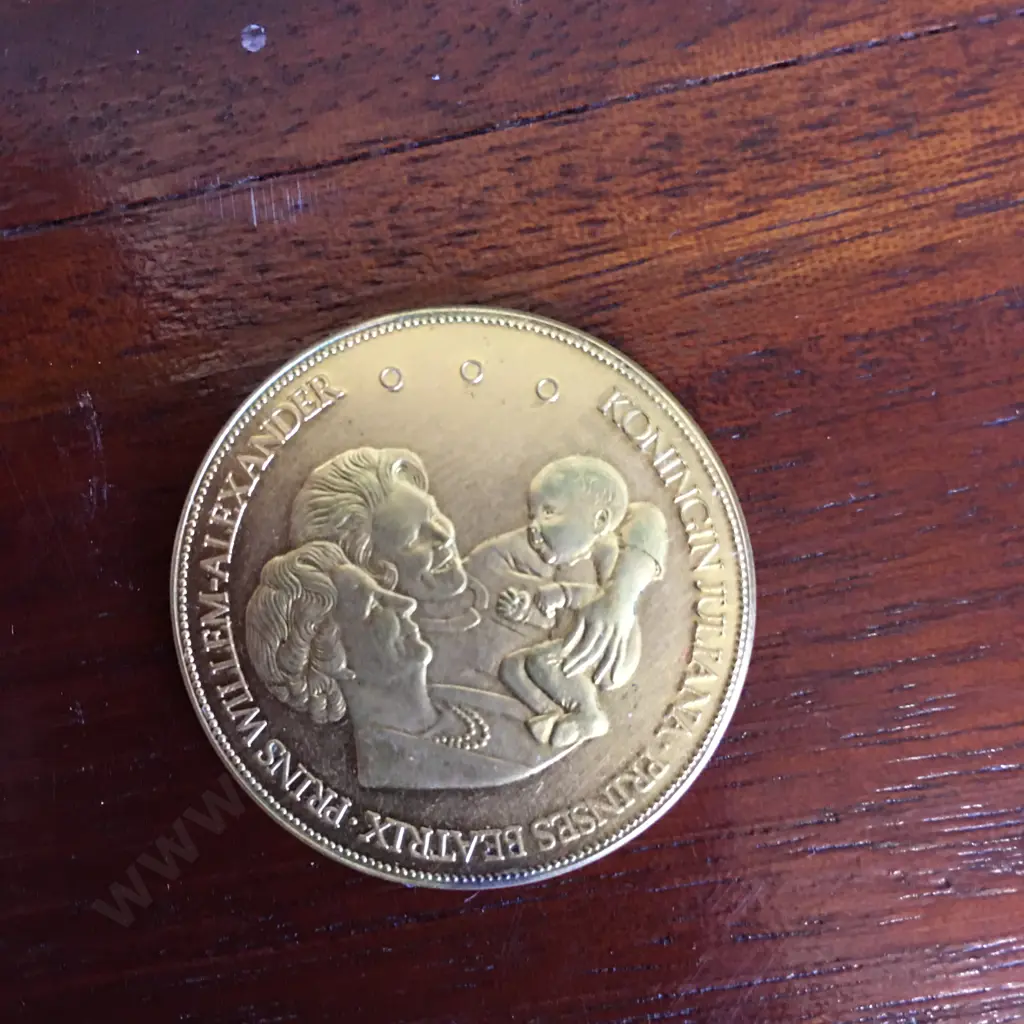 Rustic Temidden Van De Woeste Golven Coin Image 1++
