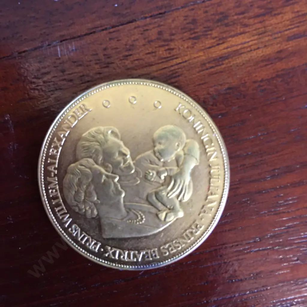 Rustic Temidden Van De Woeste Golven Coin Image 1++