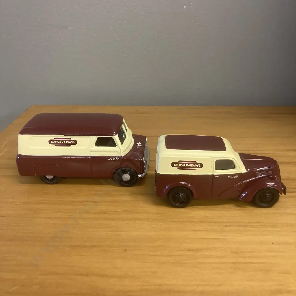Corgi British Rail 2 Van Set Ford Popular & Bedford CA Image 1++