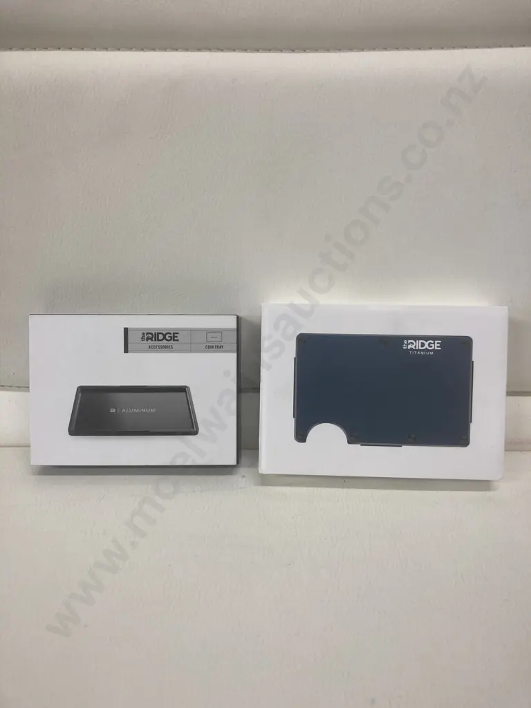 Ridge Titanium - Matte Cobalt (Money Clip) RFID-blocking Minimalist Wallet With a Ridge Aluminium Coin Tray Image 1++