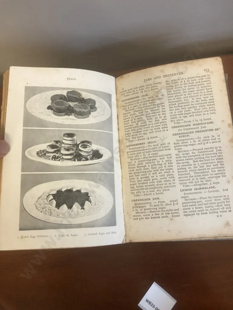 1930's Mrs Beeton's Family Cookery Book, Published by Ward, Lock & Co. London Image 1++