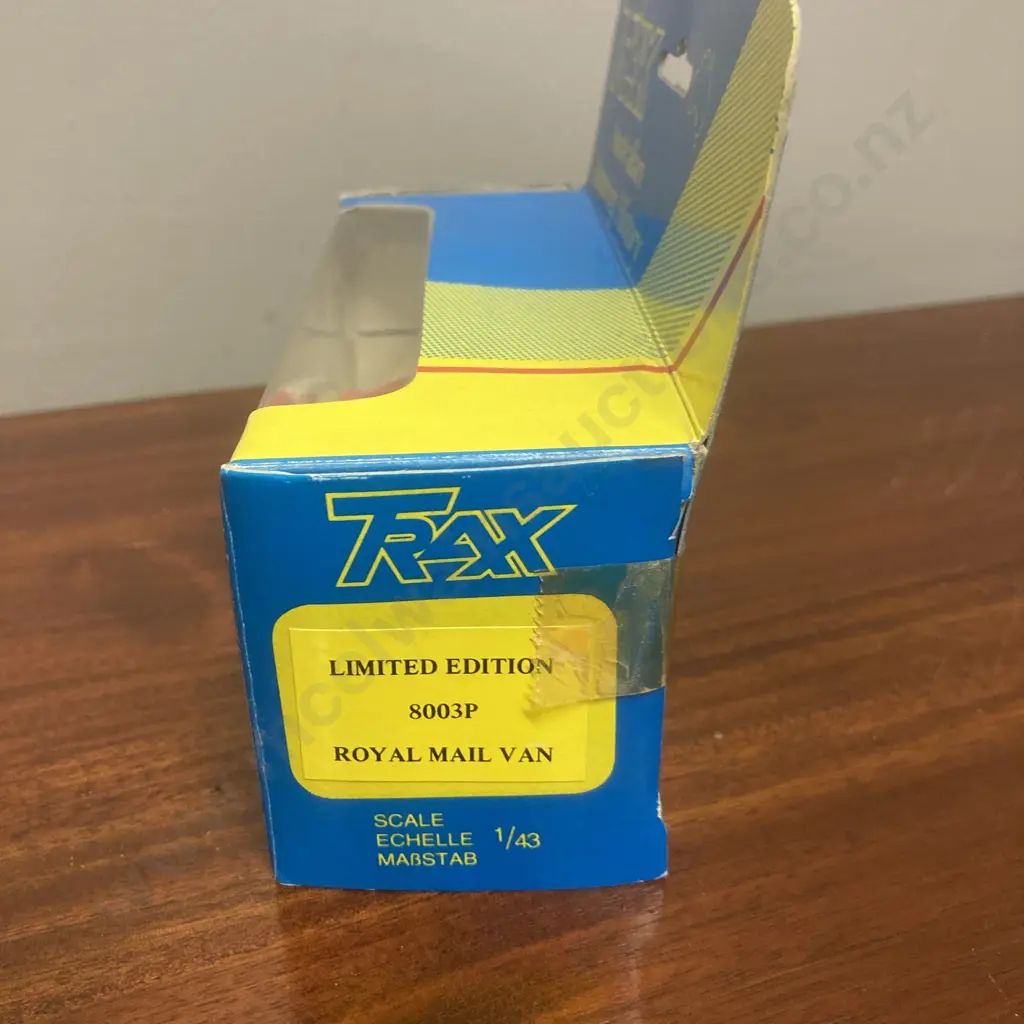 Trax 1:43 8003P Royal Mail Van FJ Holden – Limited Edition - Boxed Image 1++