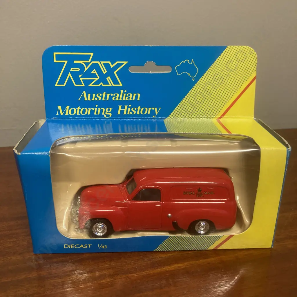 Trax 1:43 8003P Royal Mail Van FJ Holden – Limited Edition - Boxed Image 1++
