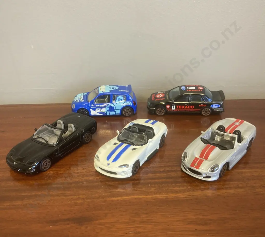 Burago Diecast 1:43 Ford Sierra Texaco, Renault Clio Trophy, Corvette, Dodge Viper & Shelby Series 1 Image 1++