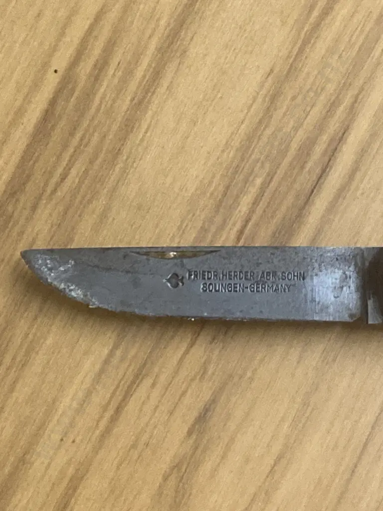 Vintage Friedr. Herder Abr Sohn Spade Solingen German Pocket Knife, & Richards Sheffield England Double Bladed Pen Knife Image 1++