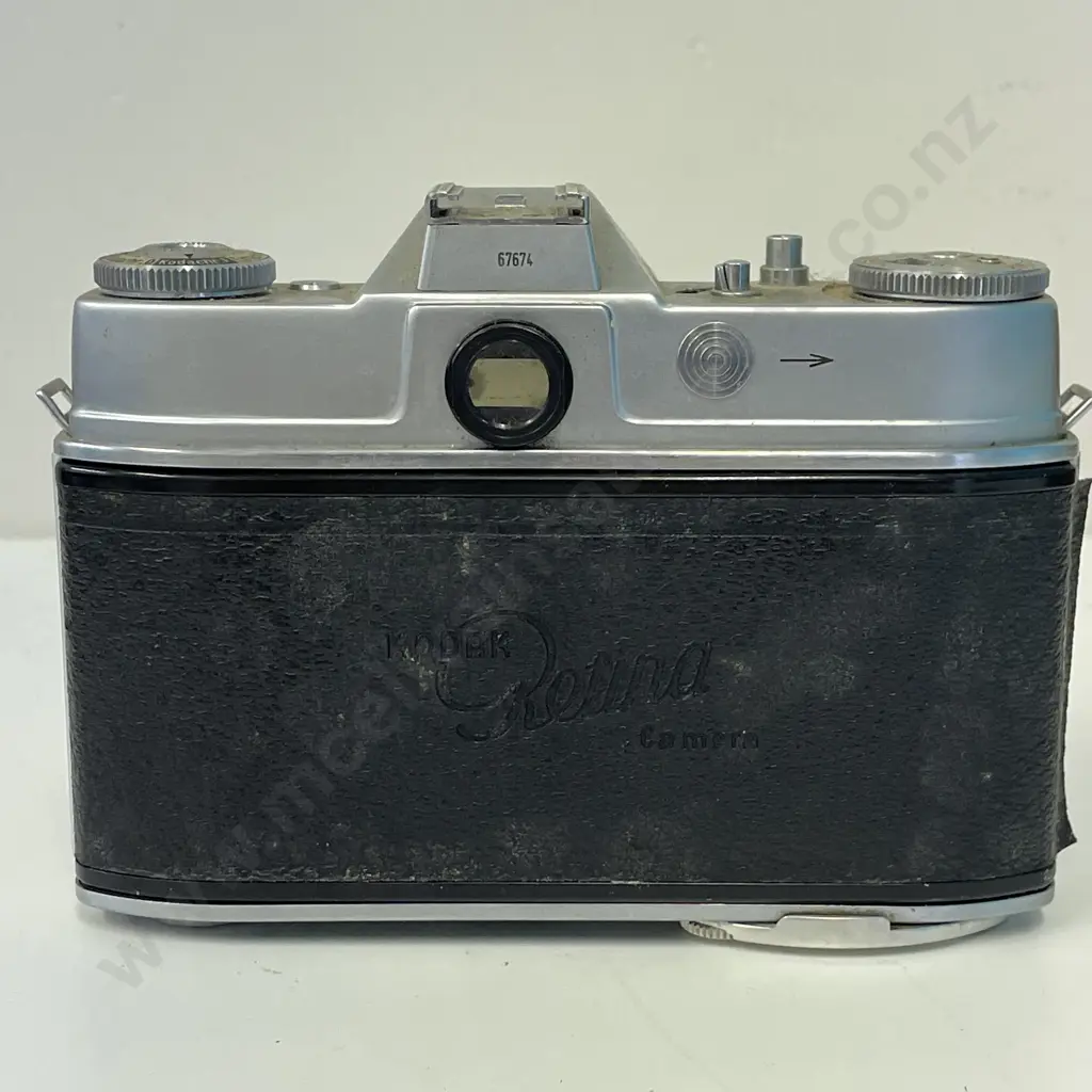 Vintage Kodak Retina Reflex Camera with Synchro-Compur Lens. No 67674 Image 1++
