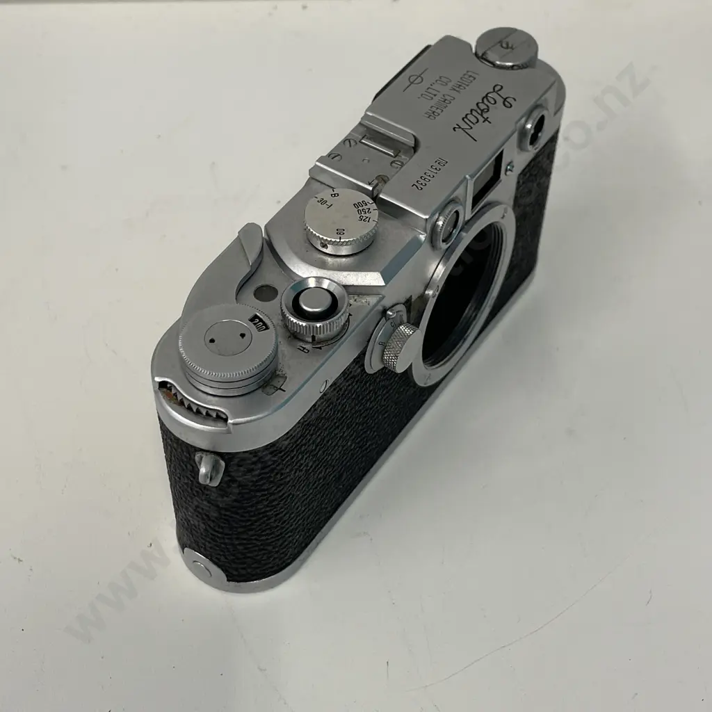 Vintage Leotax Camera. No. 313932 Image 1++
