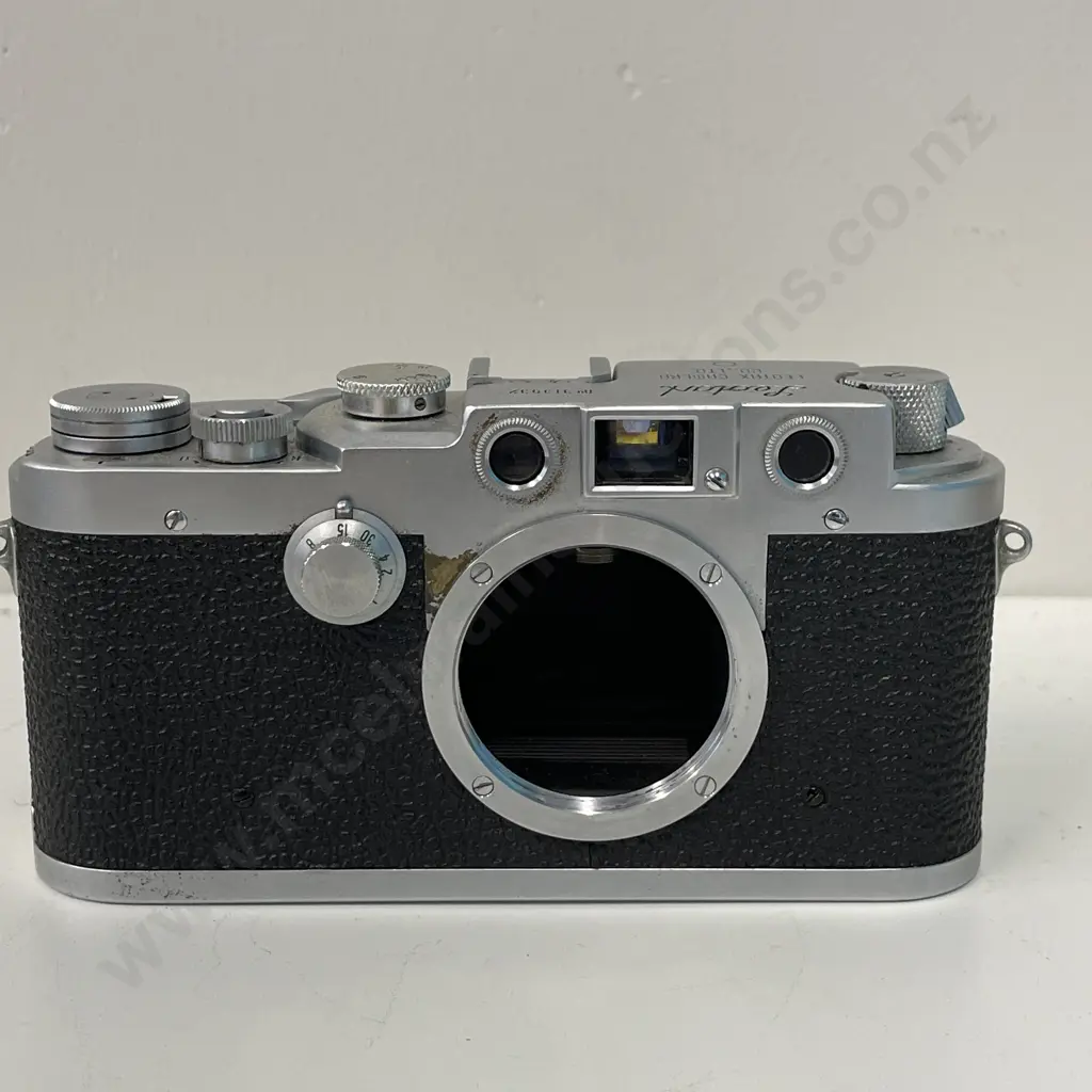 Vintage Leotax Camera. No. 313932 Image 1++