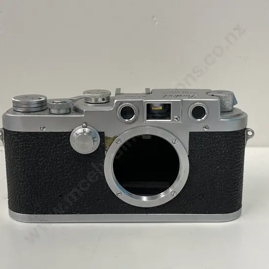 Vintage Leotax Camera. No. 313932
