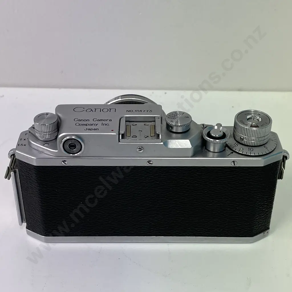 Vintage Canon Rangefinder with 50mm Canon Lens. No 114773 Image 1++