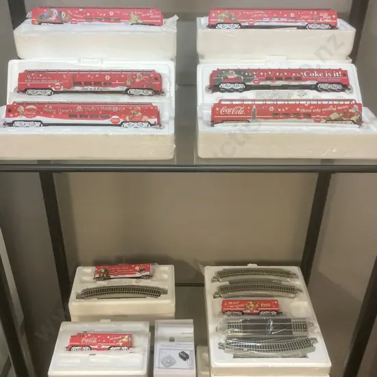 Bradford Exchange The COCA-COLA Through The Years Express Trains Collection With a Controller / Wallpack, HO Scale