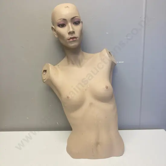 Vintage Female Mannequin Torso, H70cm