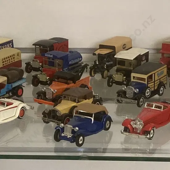 Lot of 33 Assorted Matchbox Models Of Yesteryear