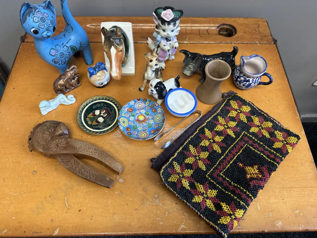 Assorted China Animal Ornaments, Dishes Etc Image 1++
