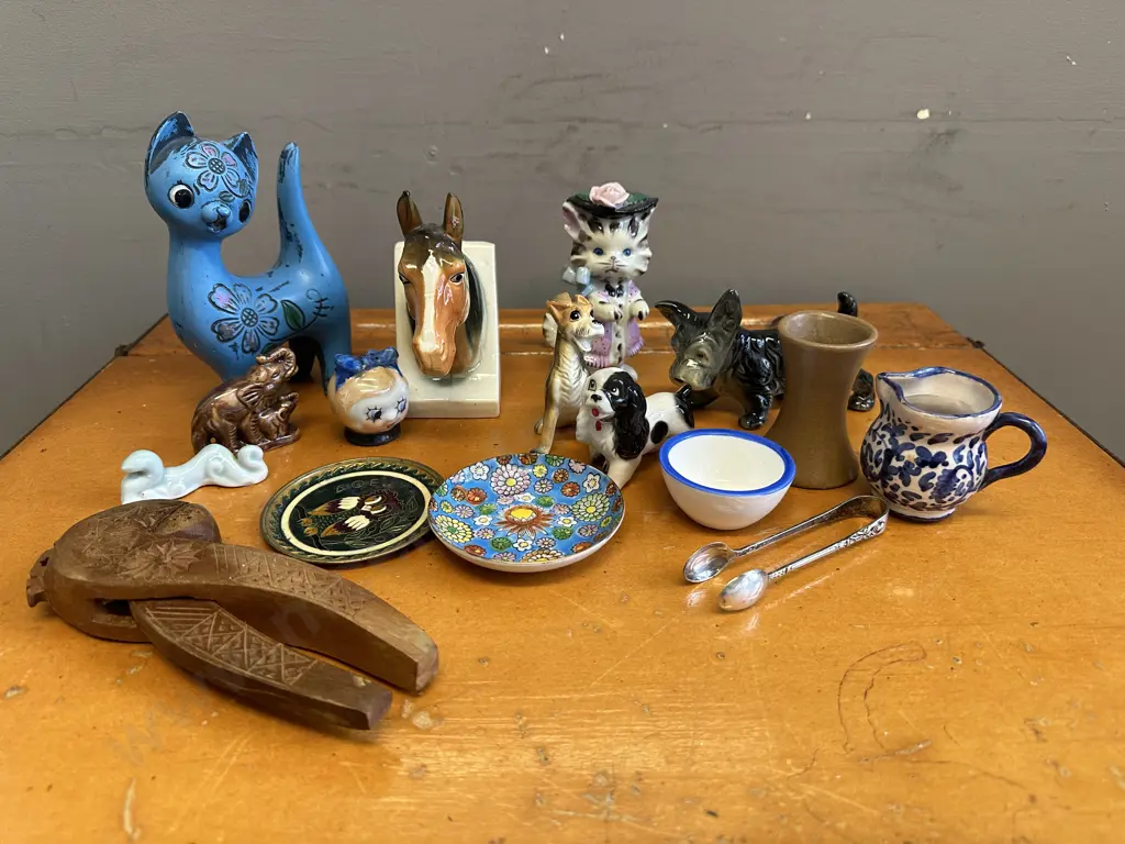 Assorted China Animal Ornaments, Dishes Etc Image 1++