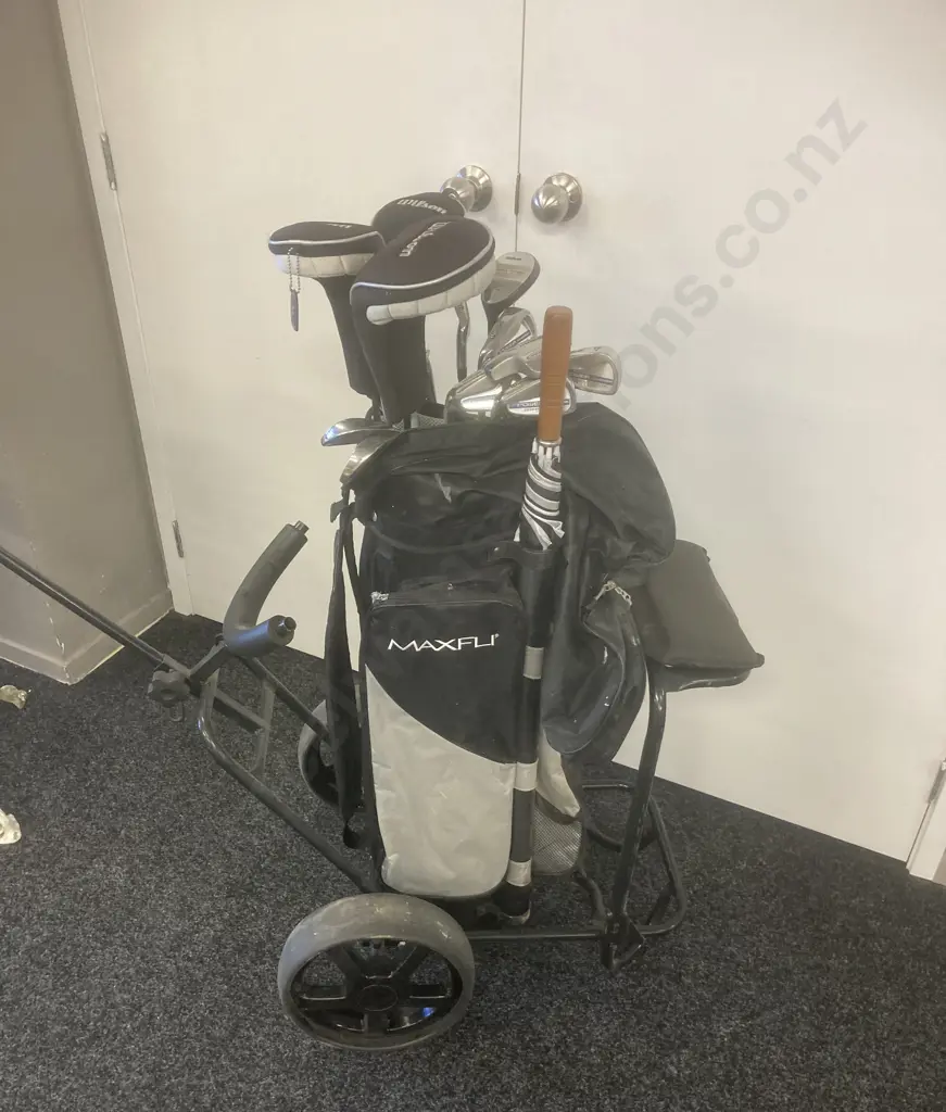 Wilson L/H Golf Club Set With Spectrum One-Ball Putter, MAXFLI Golf Bag & Top Elite Golf Trundler Image 1++