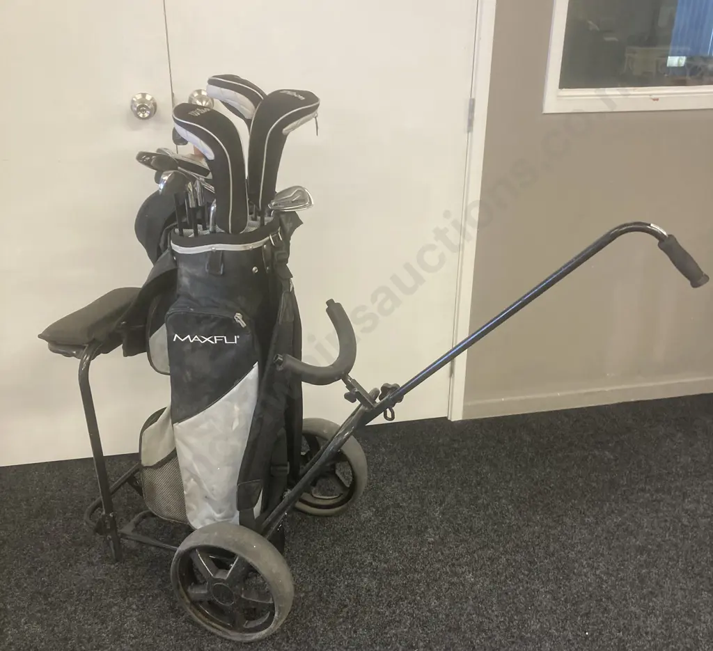 Wilson L/H Golf Club Set With Spectrum One-Ball Putter, MAXFLI Golf Bag & Top Elite Golf Trundler Image 1++