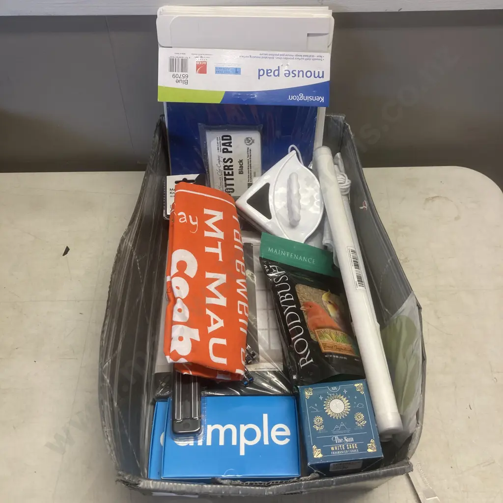 Box Lot Contacts, Candle, Canvas's, Curtain, Knife Rack Etc Image 1++