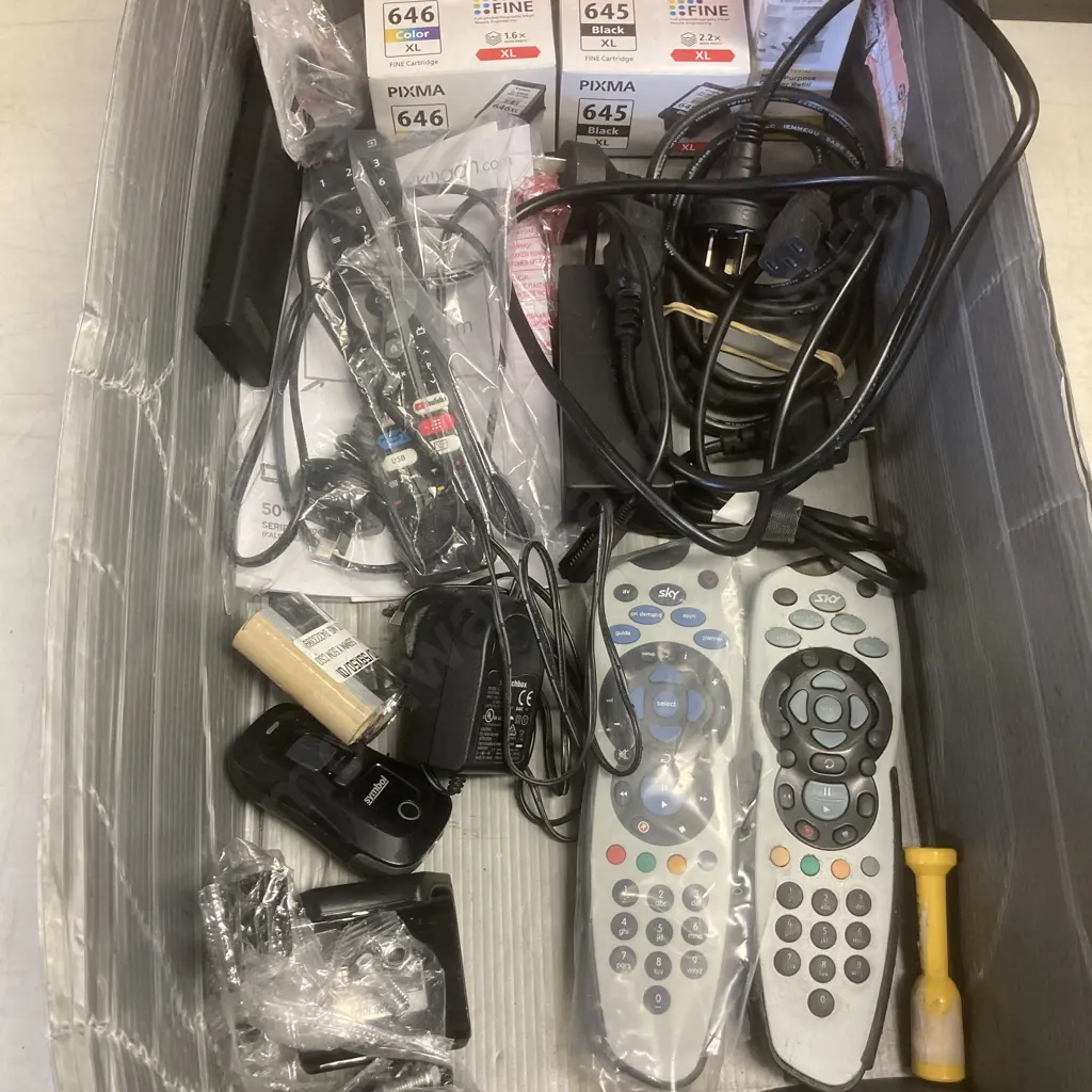 Box Lot Leads, LED Grow Light, Ink Cartridges Etc Image 1++