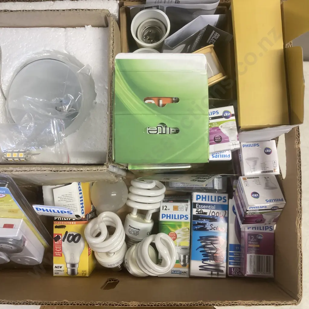 Box Lot Light Bulbs, Slimline Timers, Sensor Light, Halogens Etc (2 x Boxes) Image 1++