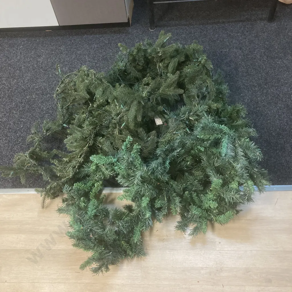 4 Assorted Christmas Garlands (Lights Not Working) Image 1++