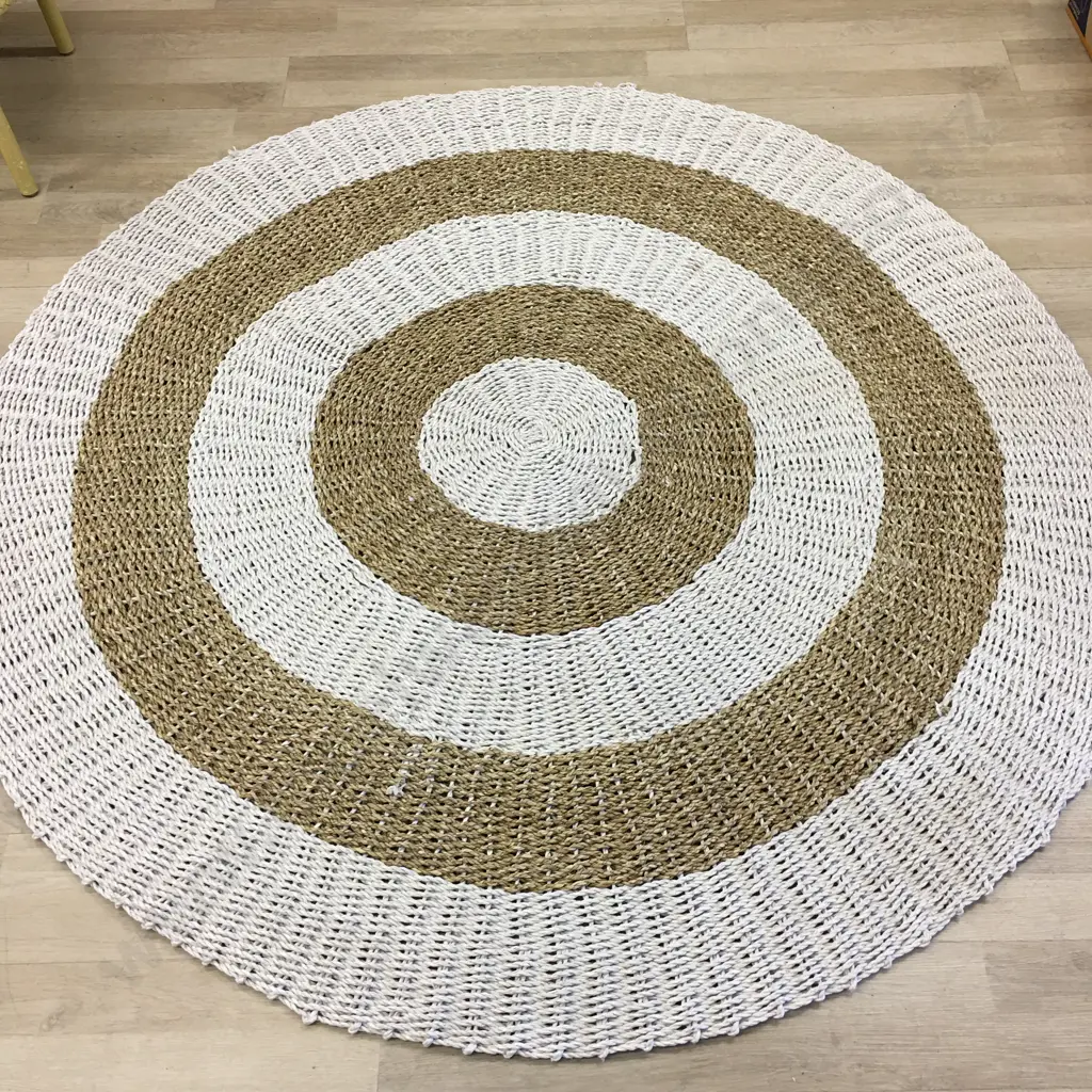 Sea Grass Circular Floor Mat White & Natural Colours Dia156cm Image 1++