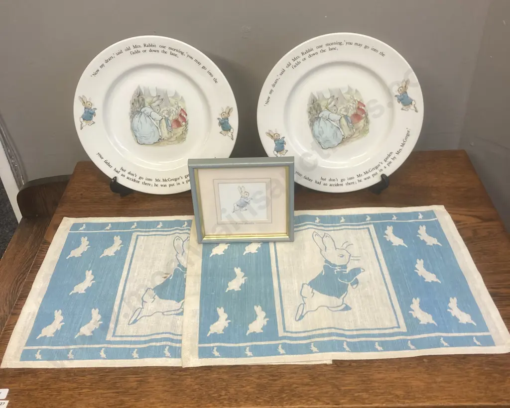 Wedgwood Beatrix Potter Peter Rabbit Dinner Plates, 25cm With Framed Lithograph & Pair of Linen Table Mats Image 1++