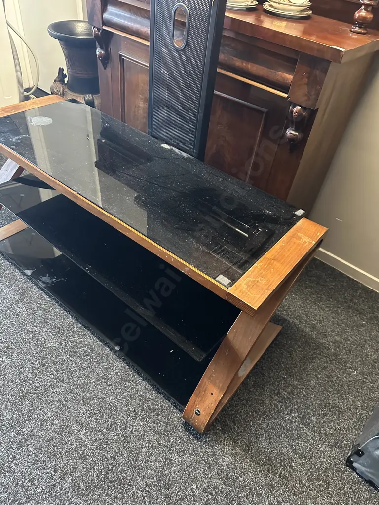OMP 3 Shelf TV Stand H54 W122 D52cm With Cordtech 37-80" TV Mount (FXEC200-T) H122cm Image 1++