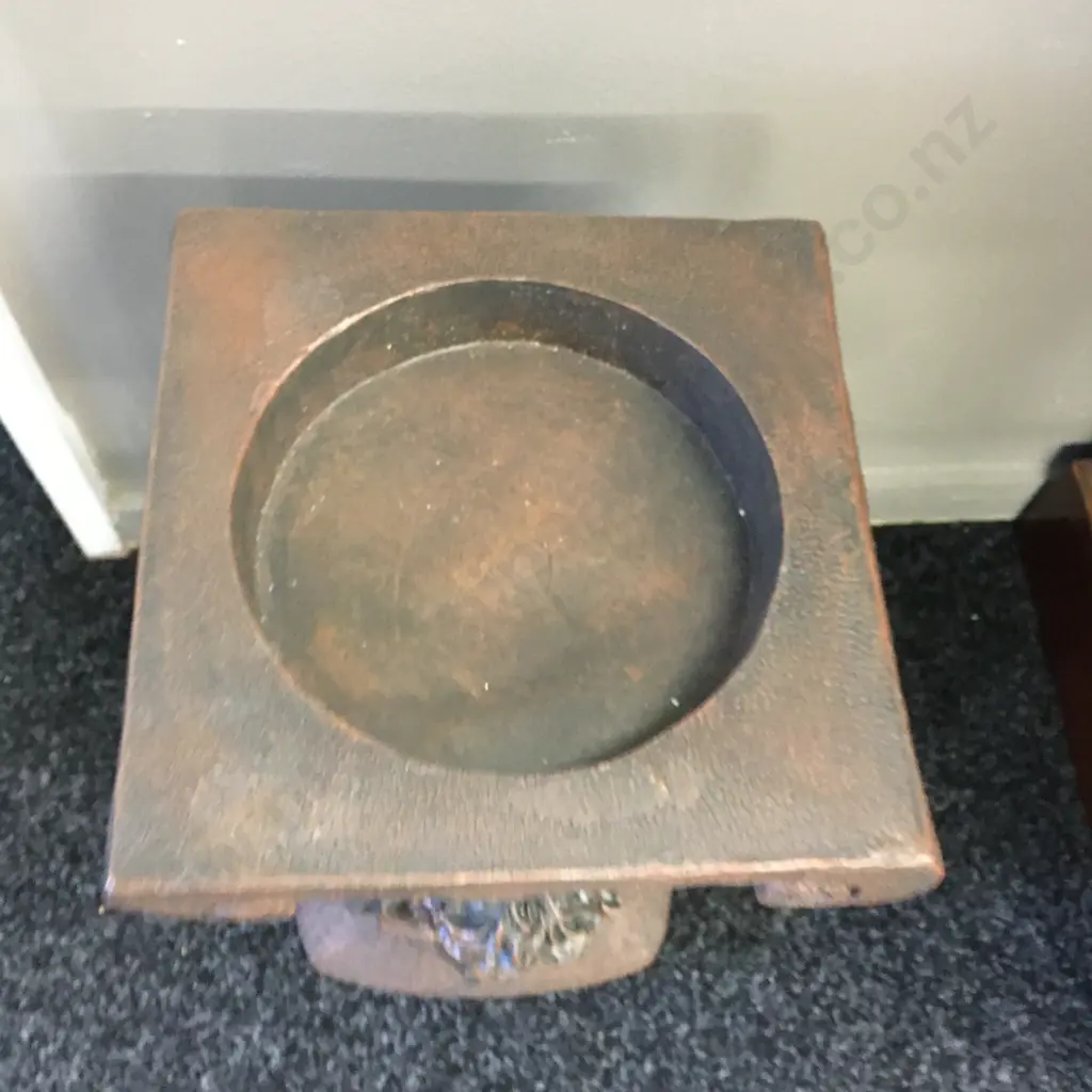 Cherub Planter Stand H41cm  Image 1++
