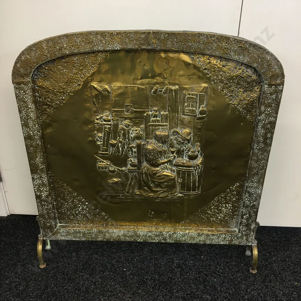 Brass Repousse Fire Screen H77,W72cm Image 1++